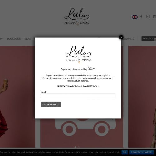 Czerwona sukienka projektant